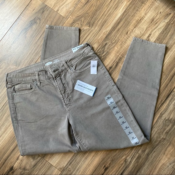 [ Sold ] NWT High-Waisted O.G. Straight Mineral-Dye Jeans, Size 10 - Picture 3 of 7